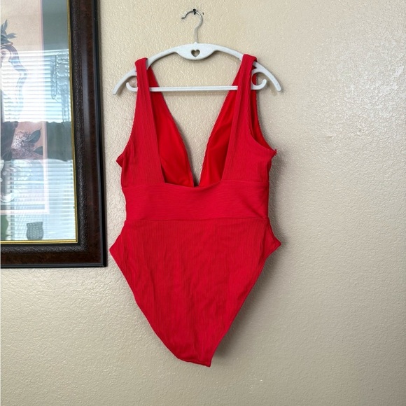 NWOT H&M One Piece Swimsuit Size Large - Picture 3 of 4